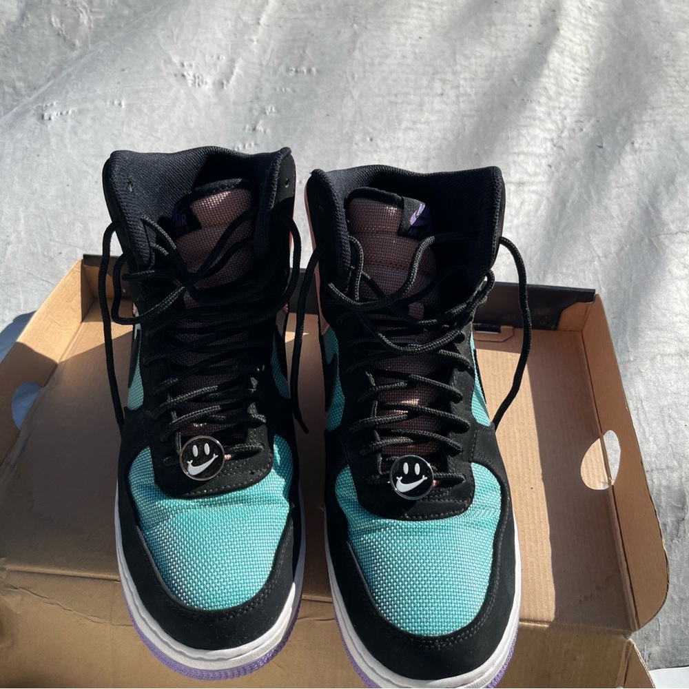 Semi used Nike shoes